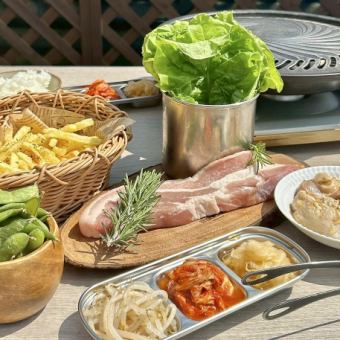 【ビアガーデンでBBQを堪能】★サムギョプサル食べ放題とドリンク飲み放題付きプラン≪全12品≫