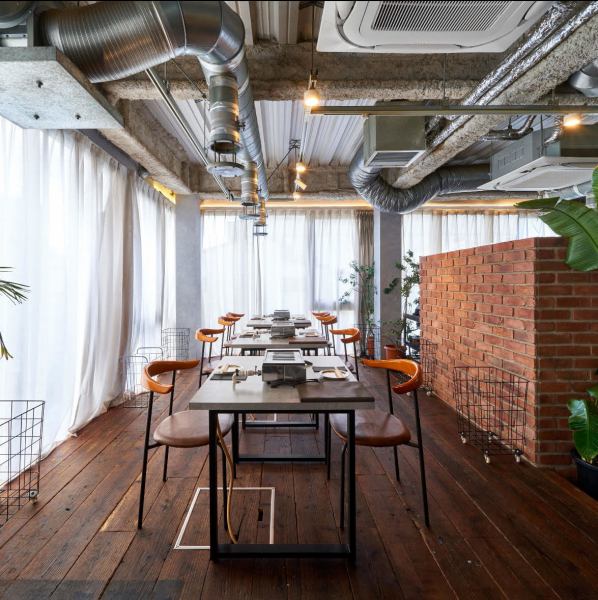 GoogleMapsの口コミ評価4.9。接客サービス・料理の味・雰囲気でお客様に素敵な時間をお届けします。【焼肉/京都/河原町/誕生日/女子会/デート/サプライズ】