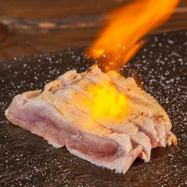 Explosion of meat flavor!!! ``Yamato chicken tataki'', ``beef tongue sashimi'', etc.♪