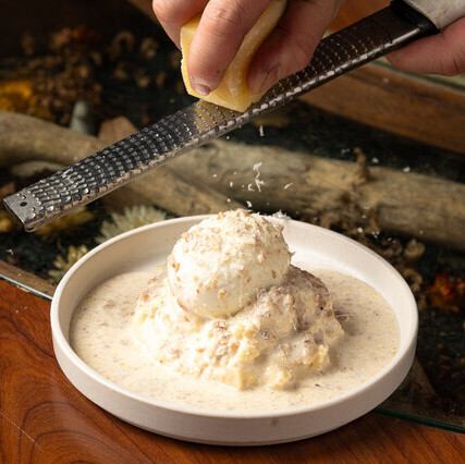 【まろやかさと深い味わい】食卓を華やかに彩る！雪国の牧場(真っ白なポテサラ)700円(税込)