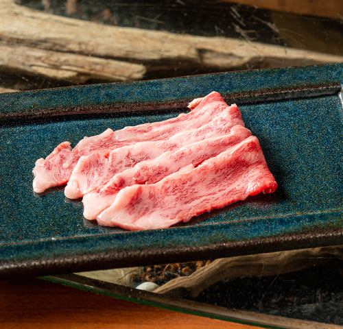 和牛上カルビ（4枚）