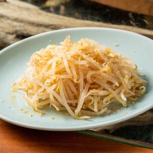 Bean sprouts namul