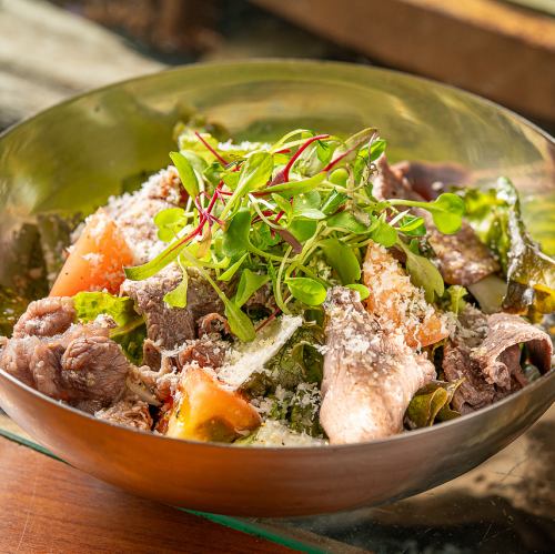 季節野菜のタンしゃぶサラダ