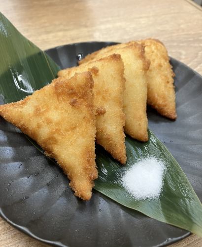 Deep fried triangles of three kinds of cheese and fish paste