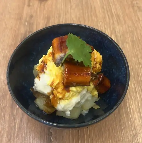 鰻魚雞蛋馬鈴薯沙拉
