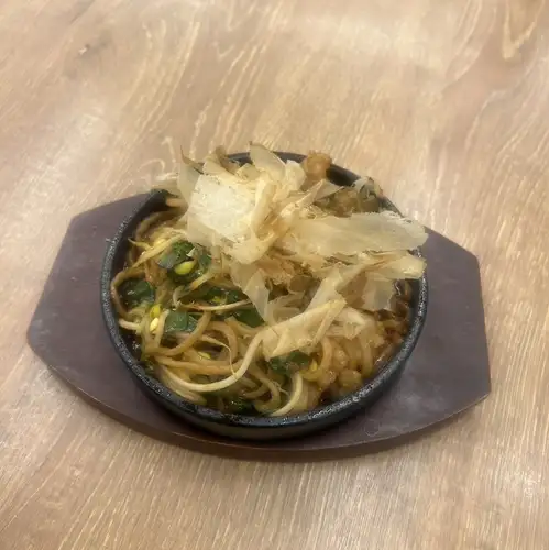 烤內臟炒麵