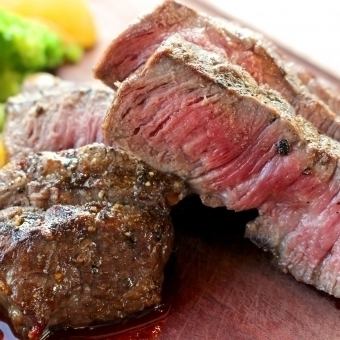 逸品料理にもぬかりなし【飲み放題付きコース4500円～】