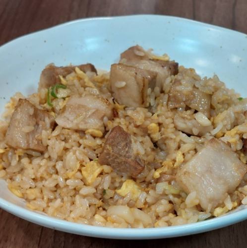 角煮にんにく炒飯