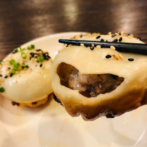 Shanghai Shengjian Mantou (Grilled Xiaolongbao) (5 pieces)