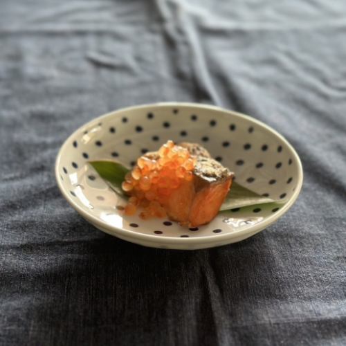 [Lunch only] Topped with sockeye salmon roe grilled with Noto salt