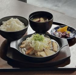 鶏皮煮定食