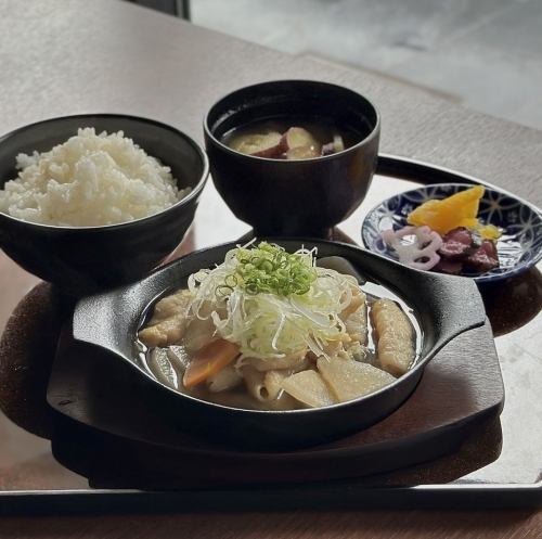 鶏皮煮定食