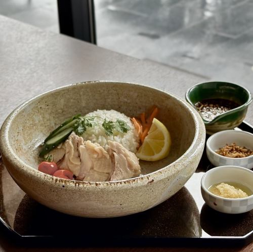 やわらか蒸し鶏の香味ソース定食