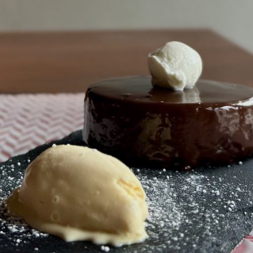 今週のケーキ ガトーショコラ