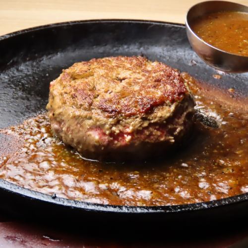 自慢の特製ソースと相性◎