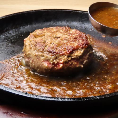 バーグオンザライス～鉄板焼ロコモコ風～スープ・サラダ付 REGULAR(100g)