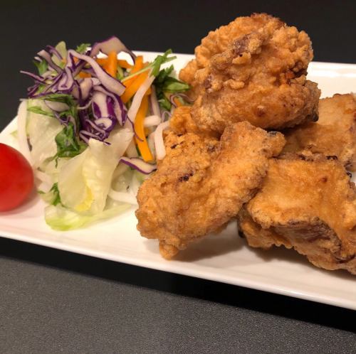 "Domestic fried chicken with rice flour" 630 yen including tax