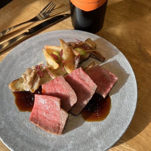 OTSUKARESUNのコース料理（メインが黒毛和牛）