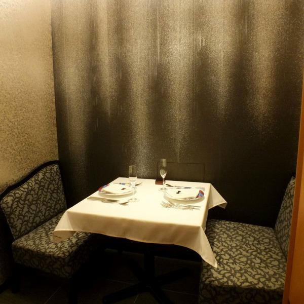 [There is also a completely private room for 2 people on dates and anniversaries] The stylish Japanese interior and calm space are popular.We have a complete private room for 2 people, perfect for dates and anniversaries.You can spend your meal time in a different atmosphere depending on the seat you sit on.If you want to enjoy steak in Marunouchi, please come to our shop.We look forward to your visit.