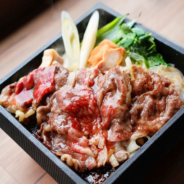 Enjoy the Japanese delicacy “Sukiyaki” easily!