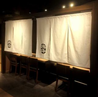 A semi-private room separated by noren curtains♪ Accommodates up to 8 to 10 people!