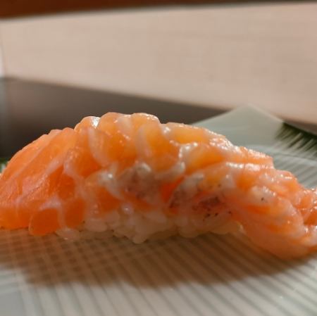 Salmon sushi