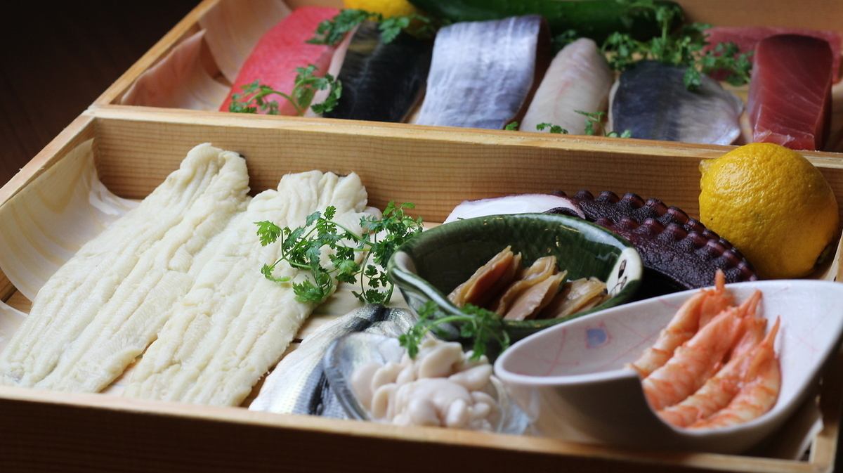 江坂駅徒歩3分。おーうえすと総料理長昌子が展開するｂｒａｎｄ【六角】