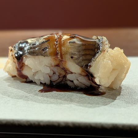 長崎・五島列島の海が育んだ【名代】煮穴子にぎり 一貫