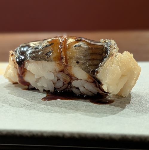長崎・五島列島の海が育んだ【名代】煮穴子にぎり 一貫