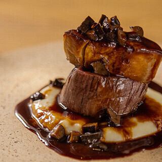 【メインディッシュ 黒毛和牛メス指定フィレのフォアグラロッシーニ】思い出に残る一皿