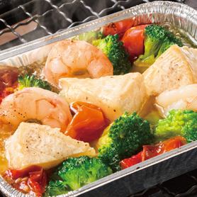 【おすすめ】カマンベールと海老のアヒージョ/バゲット