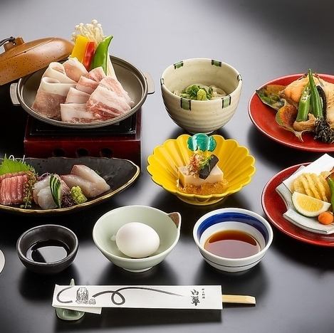 季節ごとのおまかせメニューで2時間飲み放題付きコース7000円（税込）を始め、自慢のあんこう・奥久慈しゃもが堪能出来るコースも各種ご用意！お祝いや法事にもぴったりなコースも嬉しいラインナップございます。
