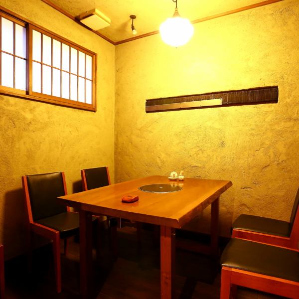The barrier-free table on the first floor has seats that you can taste Yamazi cuisine.