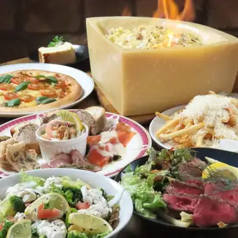 歓送迎会に最適当日予約OKカルボナーラ付きプレミアムチーズコース120分飲み放題付4,500円(税込)