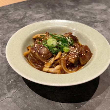 부드러운 쇠고기 로스 플루코기 구이
