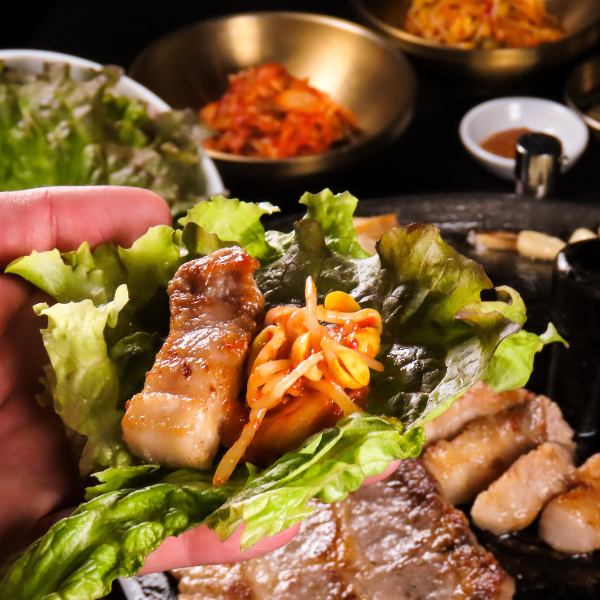 【240時間熟成 豚焼き肉】サムギョプサル、モックサル♪包み野菜、白菜キムチなどもセットでお得！