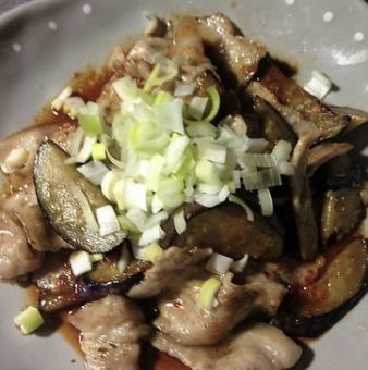 Spicy stir-fried Sangen pork and eggplant