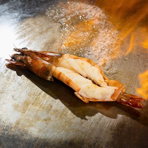 看板メニュー多数!カジュアルに楽しめる鉄板焼きをぜひ