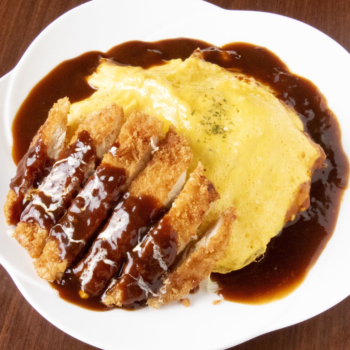本格洋食が楽しめる！ランチはスープ・ドリンク付で850円(込)～!
