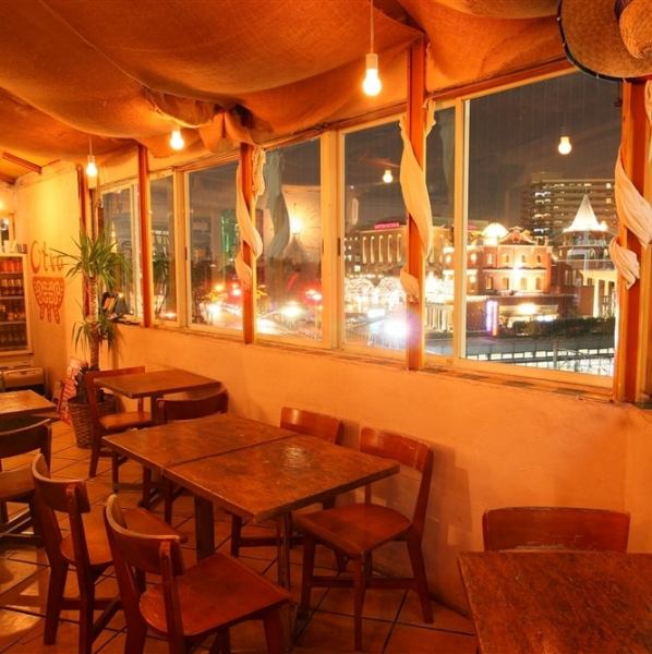 ◇◆メキシコの雰囲気を感じて頂ける店内です◆◇店内はちょっと昔のメキシコのバーを訪れたような素敵な空間☆アットホームな雰囲気の店内♪もちろん素敵な夜景もお楽しみいただけます！店内貸切も承っております！！