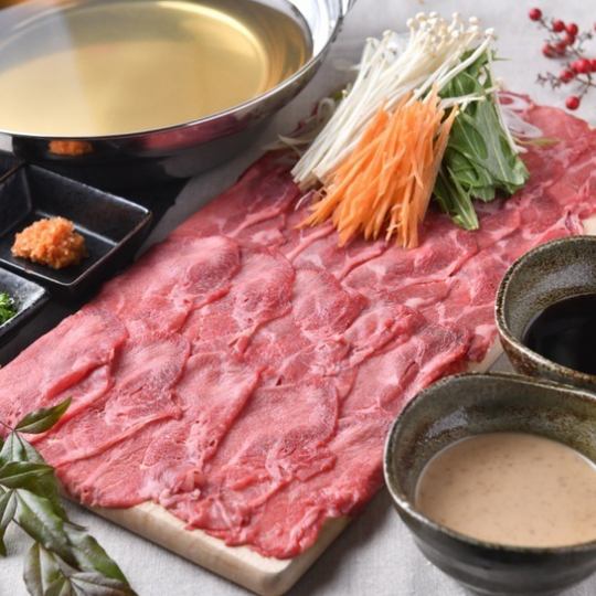A lineup of delicious foods from Tohoku ◎ Tongue shabu-shabu with special soup stock × charcoal-grilled thick-sliced beef tongue × horse meat sushi from Aizu etc...
