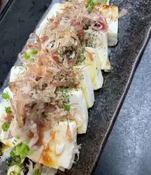 豆腐和義大利熏火腿薄片