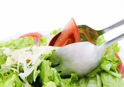 鹹醬鴨肉薄片沙拉