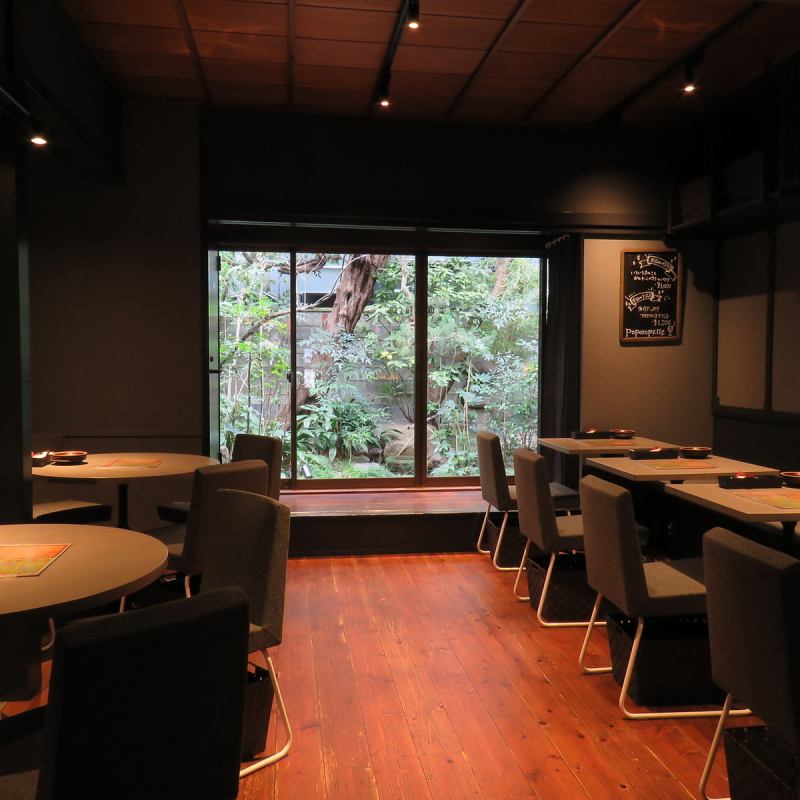 お席 ワイン居酒屋 ポポンペット 京都烏丸店