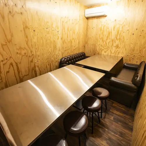 [Private rooms where you can enjoy yourself without worrying about others]