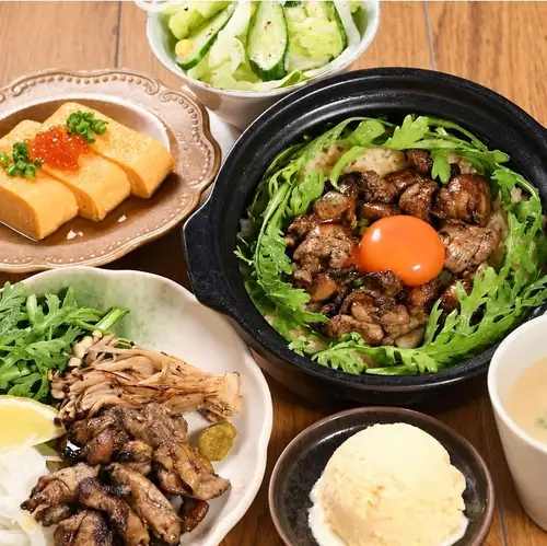 Choose your specialty: Clay pot rice lunch