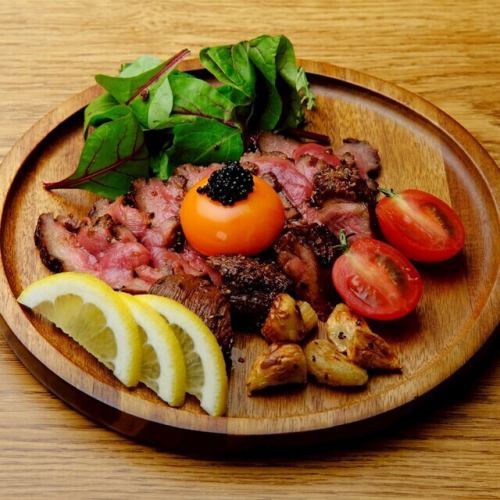 【黒毛和牛】牛タン厚切り焼き"キャビアのせ"