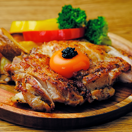 【初めての方にもおすすめ！】２H飲み放題付・比内鶏と海鮮を楽しめる「全８品・お手頃コース」