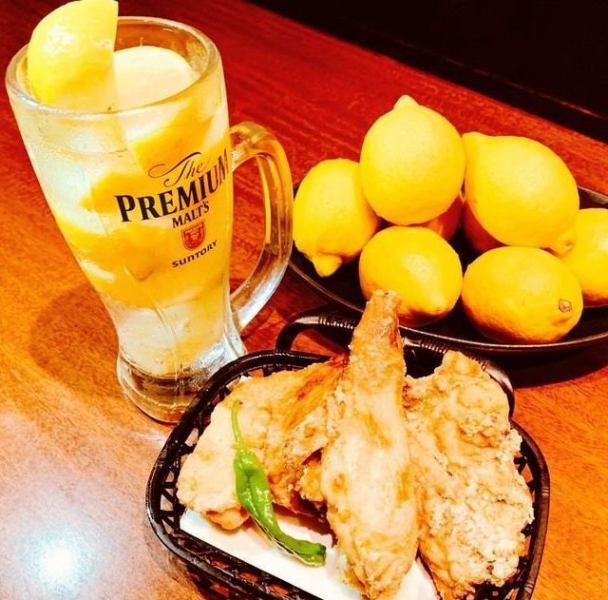 年中大人気☆うますぎ！飲んだら後には戻れない【最強レモンチューハイ】