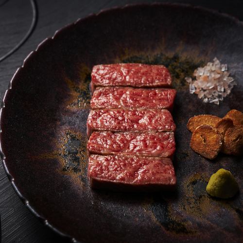 黒毛和牛サーロインステーキ 旬の焼き野菜